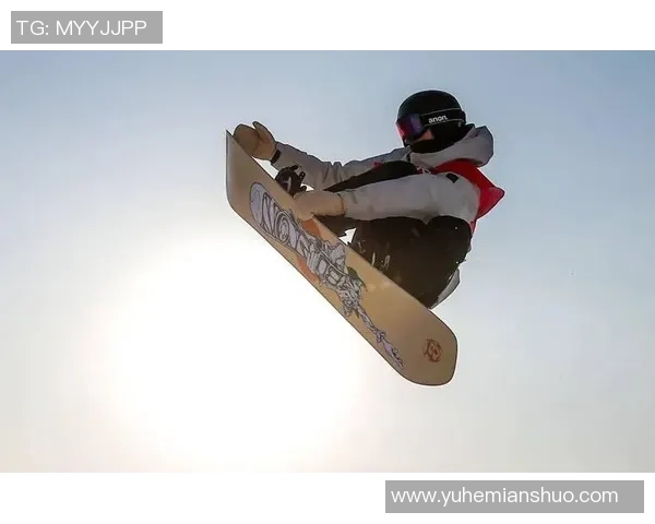 雪中英姿展风采 足球球星雪带你领略足坛魅力与荣耀